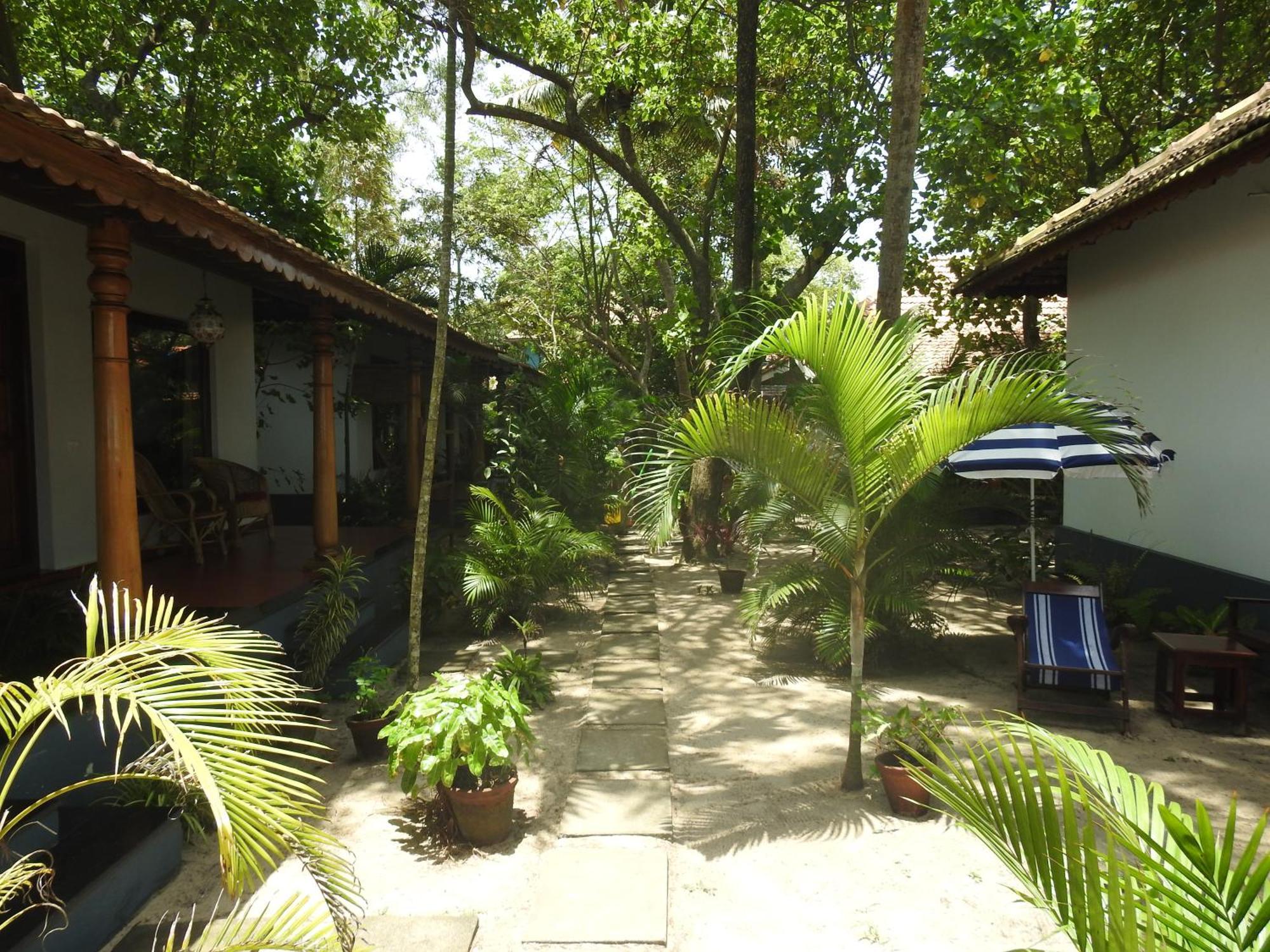 Alleppey Beach Garden Alappuzha Exteriör bild
